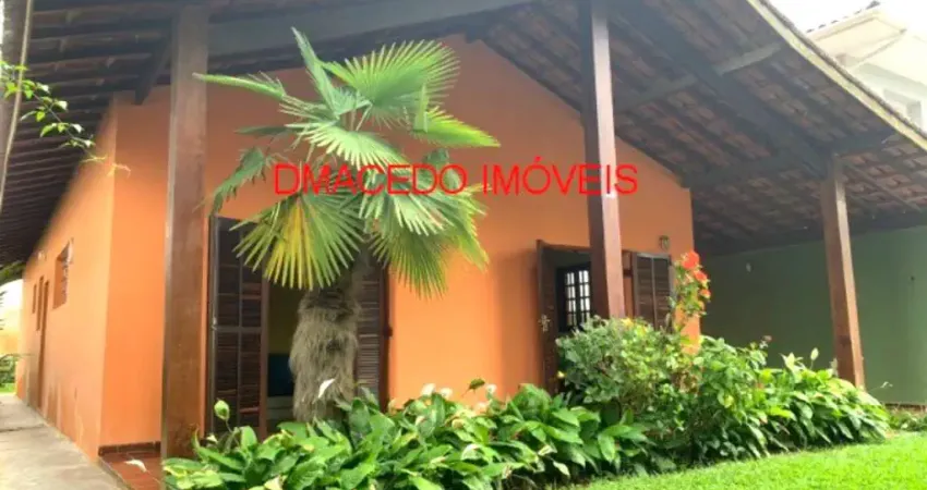Casa para venda em Condominio Lagoinha de 179.00m² com 3 Quartos e 2 Garagens