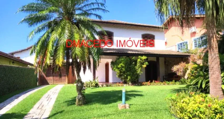 Casa para venda em Condominio Lagoinha de 342.00m² com 4 Quartos, 2 Suites e 6 Garagens