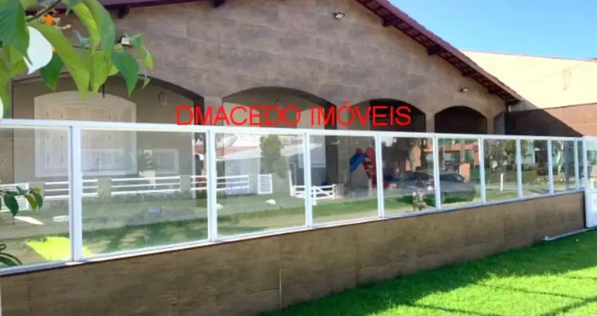 Casa para venda em Condominio Lagoinha de 363.00m² com 4 Quartos, 2 Suites e 2 Garagens