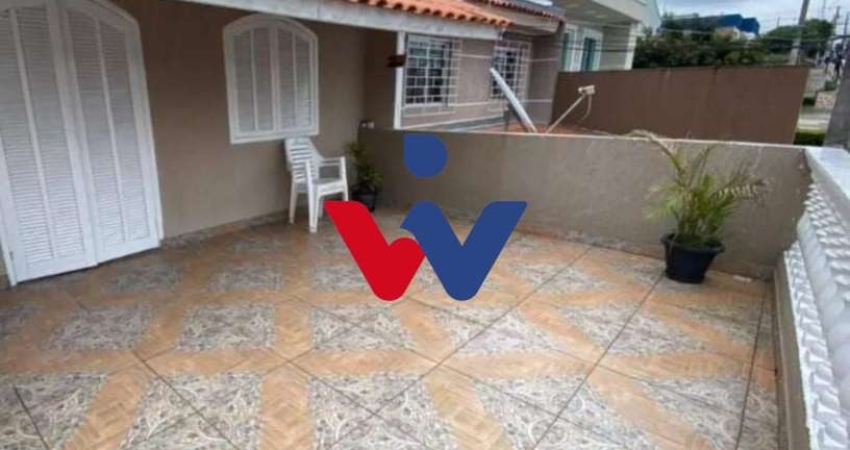Sobrado para venda em Xaxim de 111.00m² com 3 Quartos