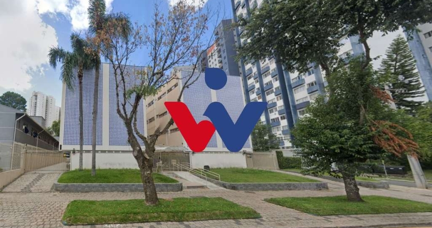 Apartamento para venda em Cristo Rei de 170.00m² com 3 Quartos, 1 Suite e 2 Garagens