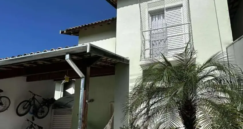 Sobrado para venda em Condomínio Veredas de 138.00m² com 3 Quartos, 1 Suite e 2 Garagens