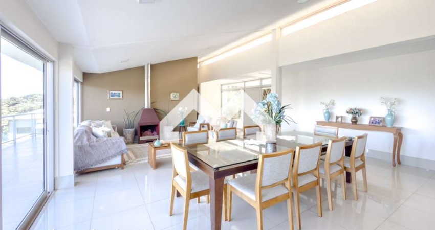 Casa de Condomínio para venda e aluguel em Moeda de 472.00m² com 4 Quartos, 4 Suites e 6 Garagens