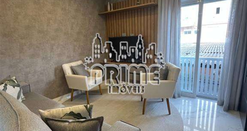 Sobrado para venda em Guilhermina de 88.00m² com 2 Quartos, 2 Suites e 1 Garagem