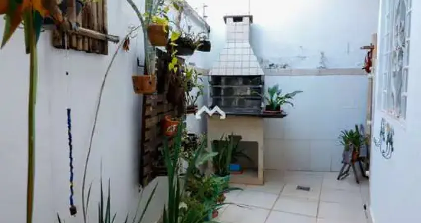 Casa para venda em Buritis de 105.00m² com 2 Quartos, 1 Suite e 2 Garagens