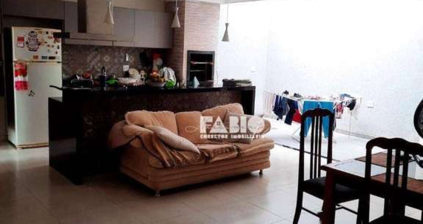 Casa de Condomínio para venda em Jardins De Athenas de 140.00m² com 3 Quartos, 1 Suite e 2 Garagens