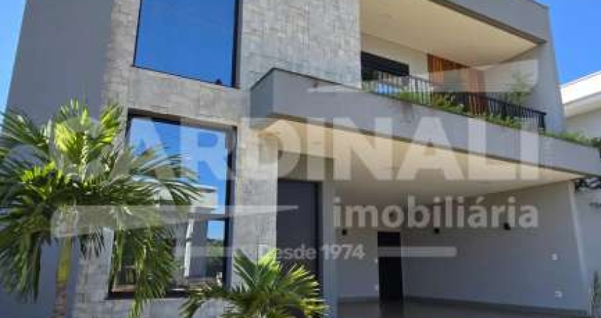 Casa de Condomínio para venda em Jardim Salto Grande de 285.00m² com 5 Quartos, 3 Suites e 4 Garagens