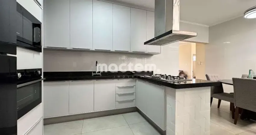 Casa para venda em Jardim Paulistano de 178.00m² com 3 Quartos, 1 Suite e 5 Garagens