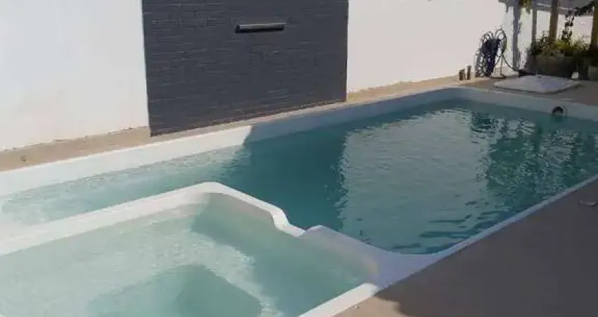 Casa para venda em Jardim Europa de 234.00m² com 3 Quartos, 1 Suite e 4 Garagens