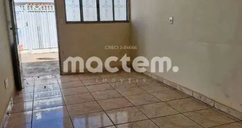 Casa para venda em Parque Dos Flamboyans de 71.00m² com 3 Quartos e 3 Garagens