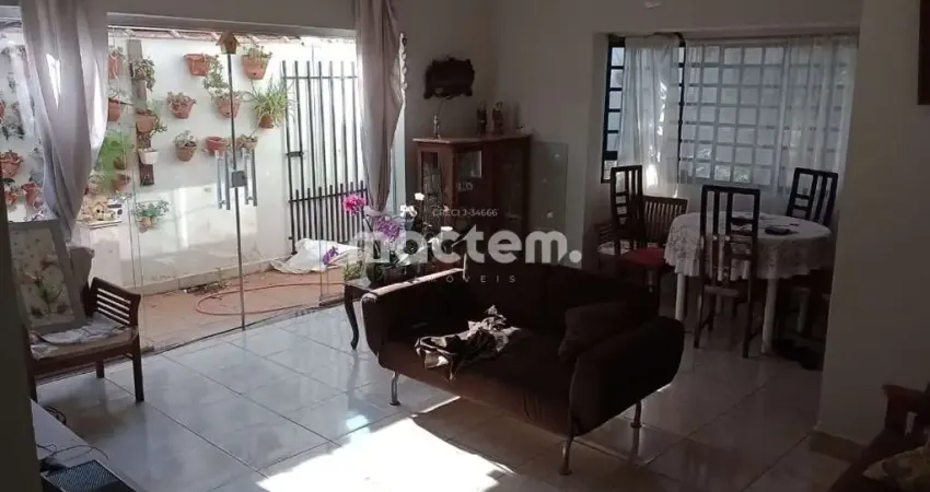 Casa para venda em Residencial E Comercial Palmares de 201.00m² com 3 Quartos, 1 Suite e 2 Garagens