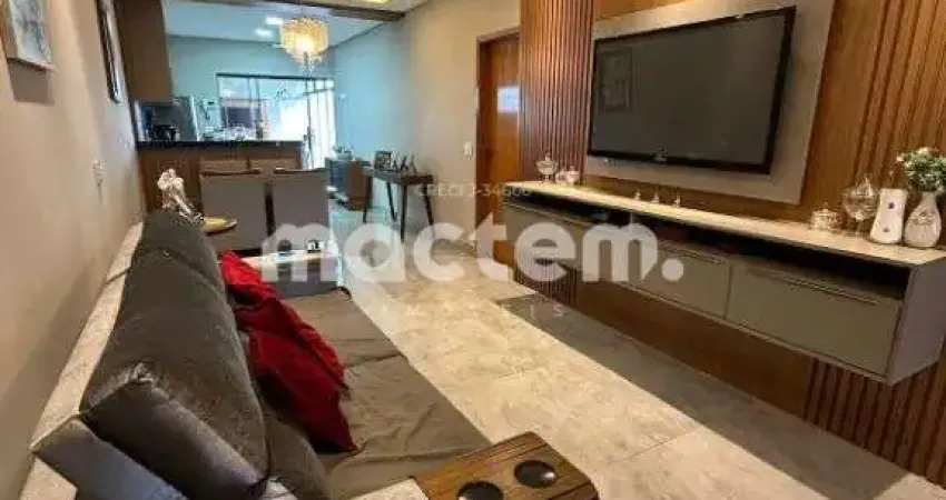 Casa para venda em Residencial Flórida de 280.00m² com 3 Quartos, 1 Suite e 4 Garagens