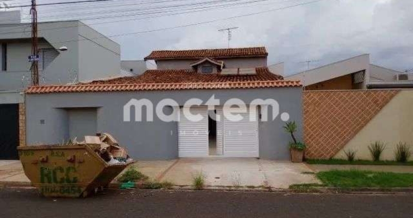 Sobrado para venda em Alto Da Boa Vista de 250.00m² com 5 Quartos, 1 Suite e 5 Garagens