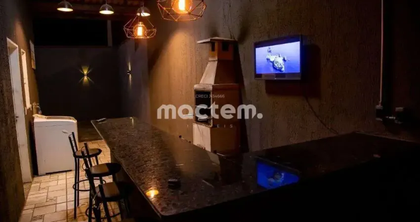 Casa para venda em Parque Dos Flamboyans de 171.00m² com 2 Quartos e 3 Garagens