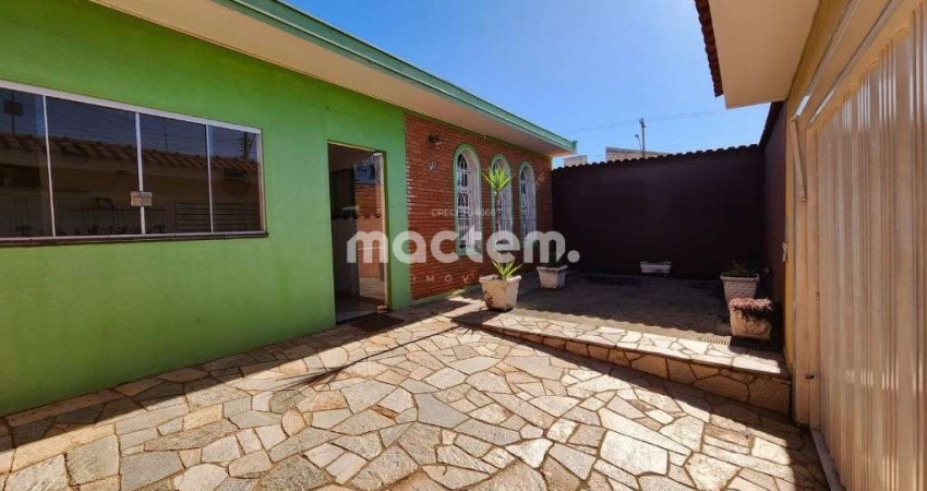 Casa para venda em Vila Maria Luiza de 171.00m² com 3 Quartos e 2 Garagens