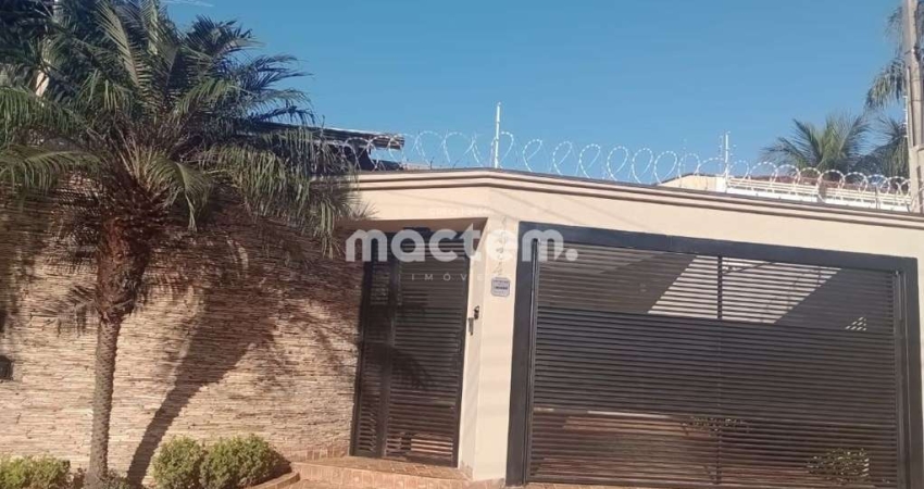Casa para venda em Parque Industrial Lagoinha de 200.00m² com 3 Quartos, 1 Suite e 4 Garagens
