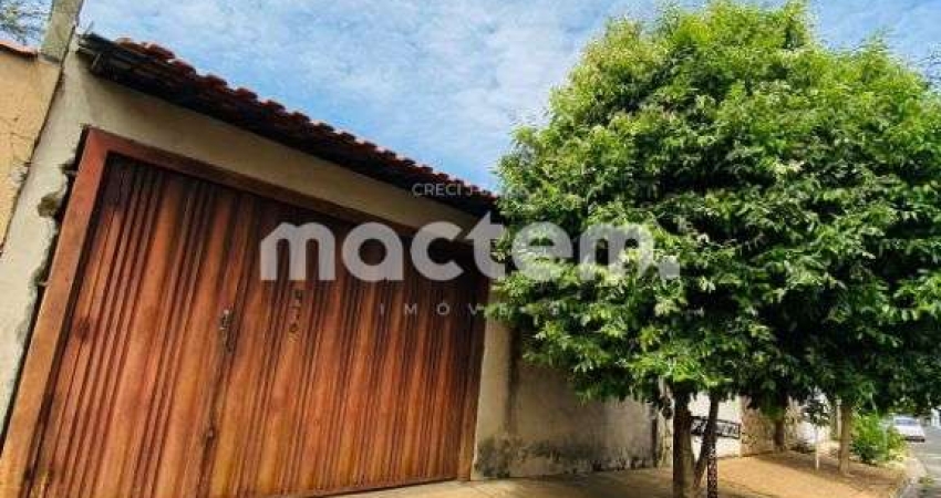 Casa para venda em Jardim Florestan Fernandes de 150.00m² com 2 Quartos e 2 Garagens