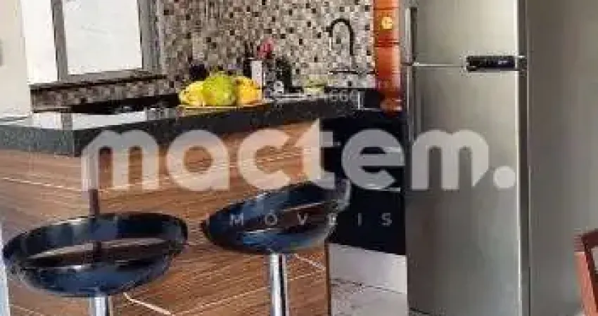 Casa para venda em Centro de 250.00m² com 3 Quartos, 1 Suite e 2 Garagens