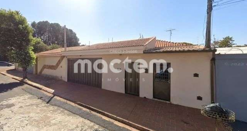 Casa para venda em Jardim Alexandre Balbo de 188.00m² com 3 Quartos, 1 Suite e 3 Garagens