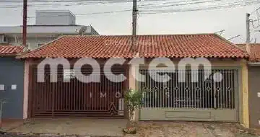 Casa para venda em Parque Das Figueiras de 250.00m² com 4 Quartos, 1 Suite e 4 Garagens