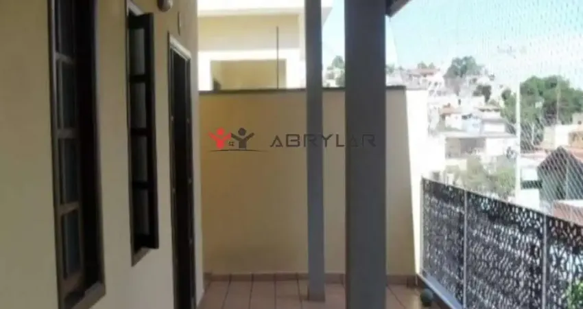 Sobrado para venda em Jardim Caçula de 218.00m² com 3 Quartos e 6 Garagens