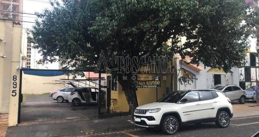 Prédio Comercial para venda em Centro de 236.00m² com 3 Quartos e 15 Garagens