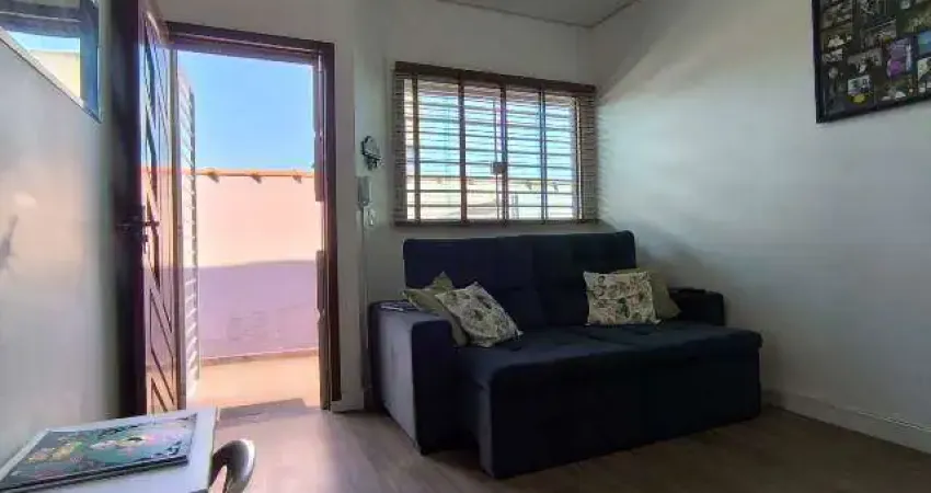 Casa para venda em Vila São Paulo de 52.00m² com 2 Quartos e 1 Garagem