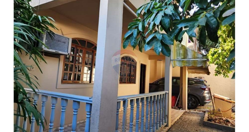 Casa para venda em Curicica de 300.00m² com 4 Quartos, 2 Suites e 2 Garagens