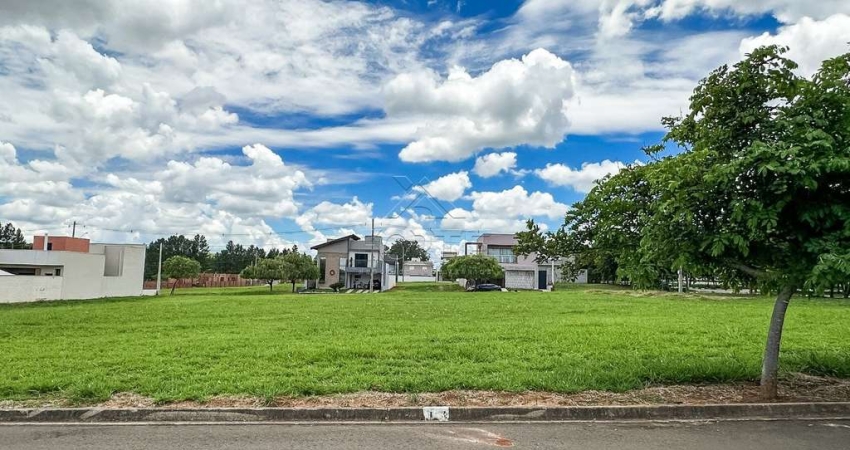 Terreno para venda em Centro de 300.00m²