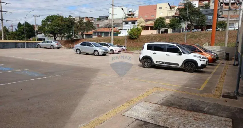 Galpão / Depósito / Armazém para alugar em Engordadouro de 630.00m² com 24 Garagens