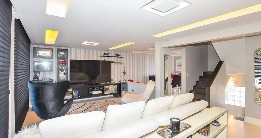 Sobrado para venda em Cajuru de 157.00m² com 4 Quartos, 1 Suite e 4 Garagens