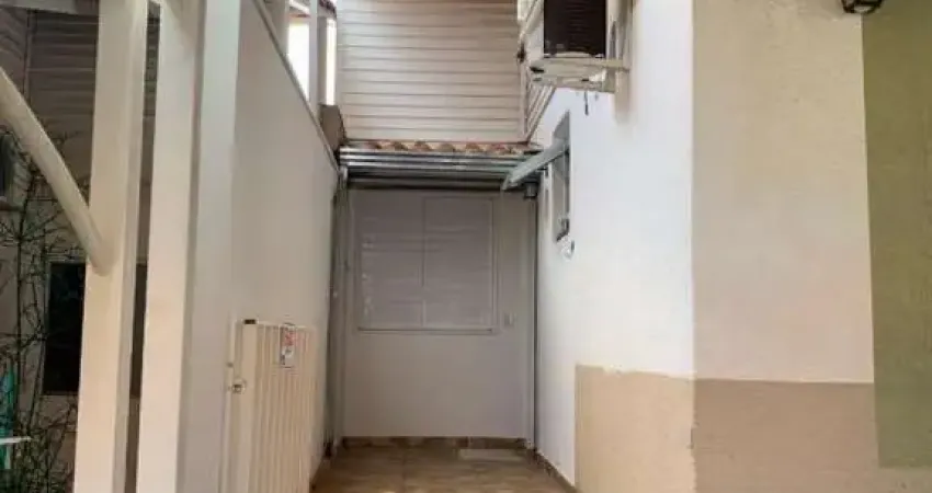 Casa para alugar em Jardim Ipanema de 89.00m² com 3 Quartos, 1 Suite e 2 Garagens