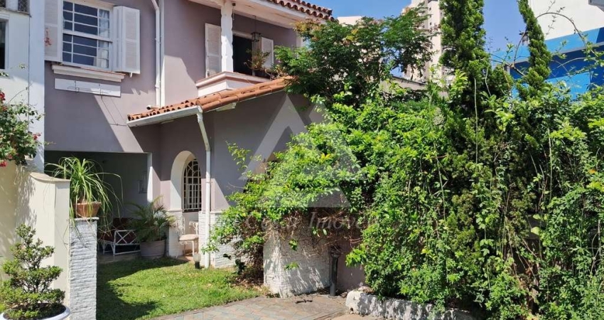 Casa de Condomínio para venda em Cambuci de 260.00m² com 5 Quartos, 2 Suites e 4 Garagens
