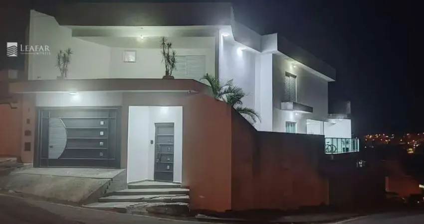 Sobrado para venda em Cezar De Souza de 200.00m² com 3 Quartos, 1 Suite e 2 Garagens