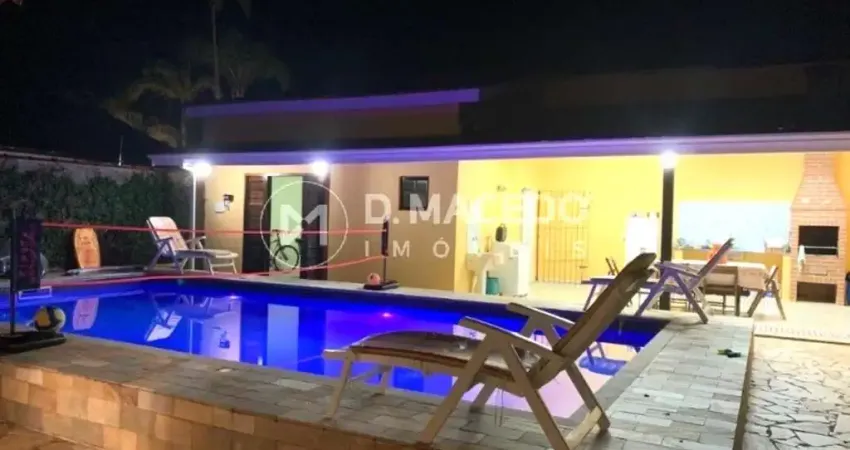 Casa para venda em Praia Da Lagoinha de 543.00m² com 3 Quartos, 1 Suite e 5 Garagens