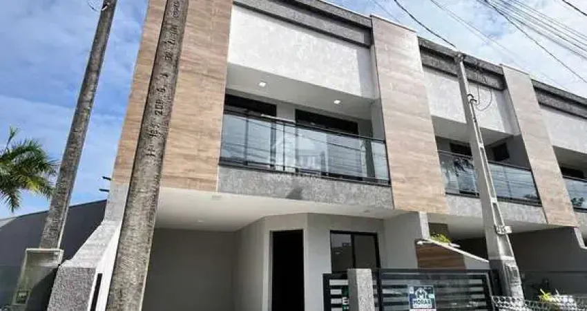 Sobrado para venda em Pontal Do Paraná de 100.00m² com 3 Quartos, 1 Suite e 1 Garagem