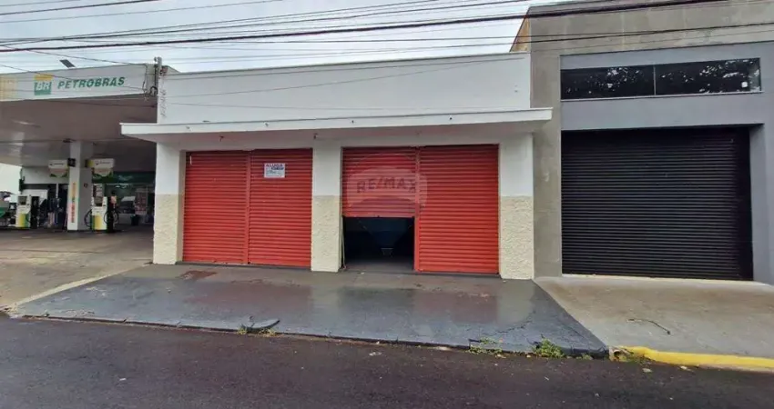 Galpão / Depósito / Armazém para alugar em Vila Seixas de 250.00m² com 3 Quartos e 30 Garagens