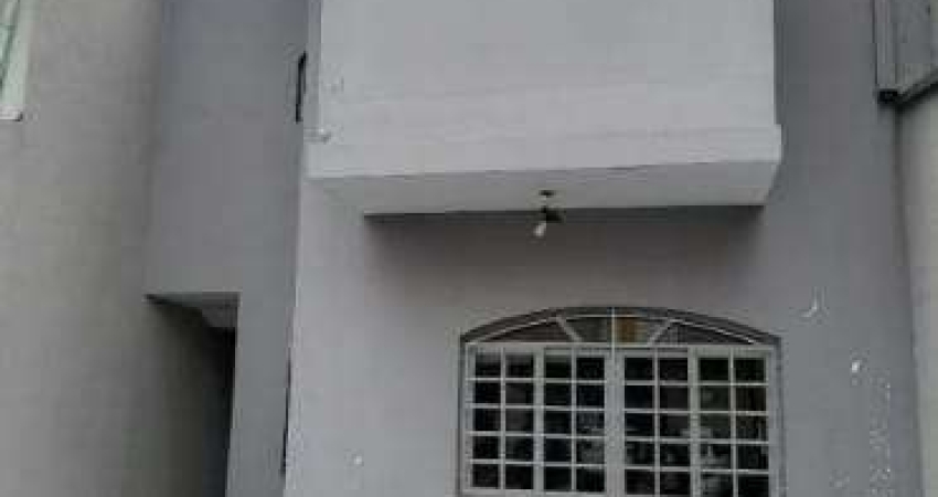 Casa para alugar em Centro de 170.00m² com 1 Quarto e 2 Garagens