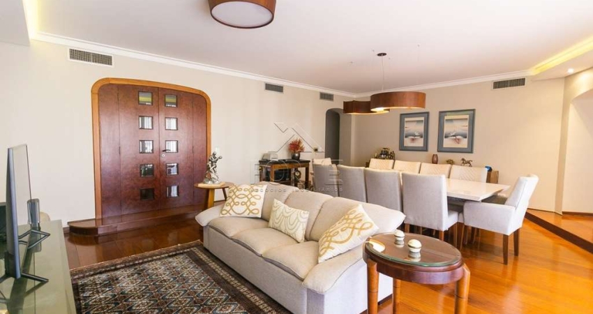Apartamento para venda em Centro de 239.00m² com 3 Quartos, 3 Suites e 2 Garagens
