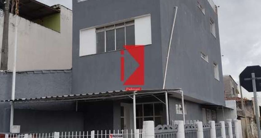 Sobrado para alugar em Vila Hortência de 200.00m² com 3 Quartos e 2 Garagens