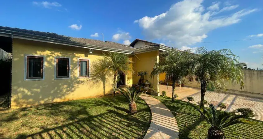 Casa de Condomínio para venda em Vargem Grande Paulista de 320.00m² com 4 Quartos, 3 Suites e 4 Garagens