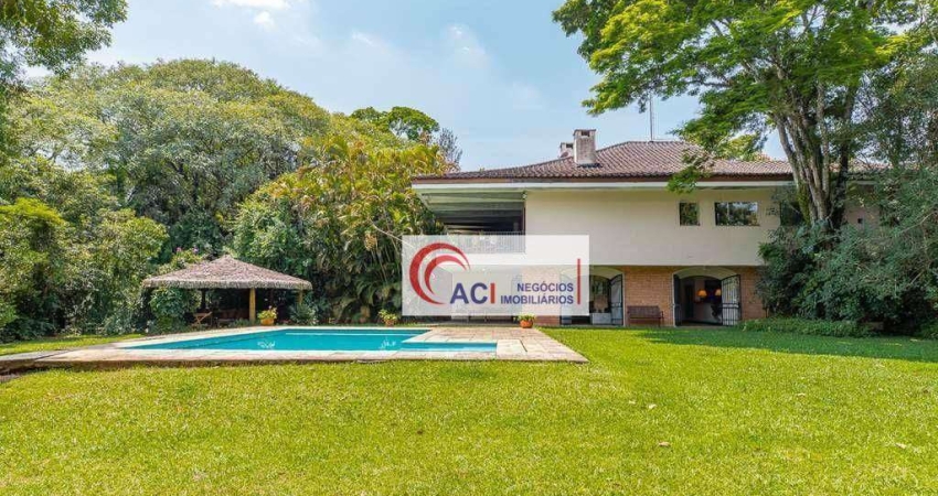Casa de Condomínio para venda em Parque Silvino Pereira de 721.00m² com 6 Quartos, 2 Suites e 9 Garagens