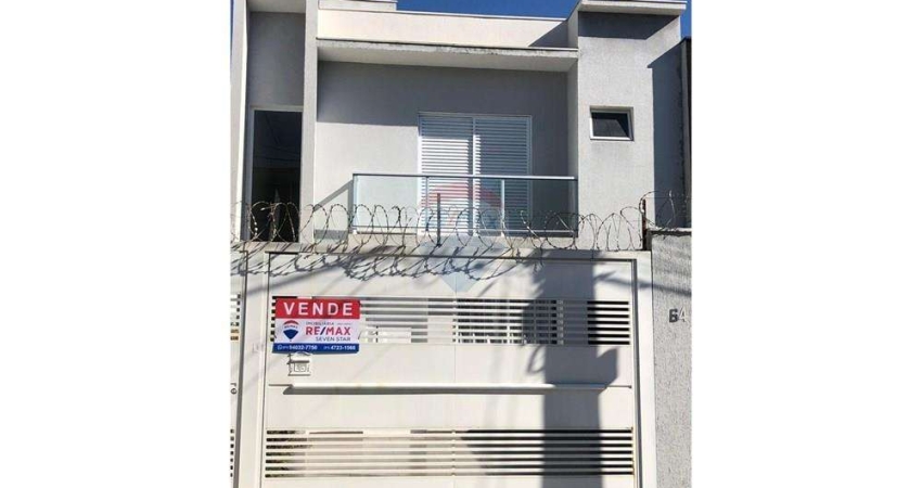 Sobrado para venda em Villa Di Cesar de 180.00m² com 3 Quartos, 1 Suite e 2 Garagens