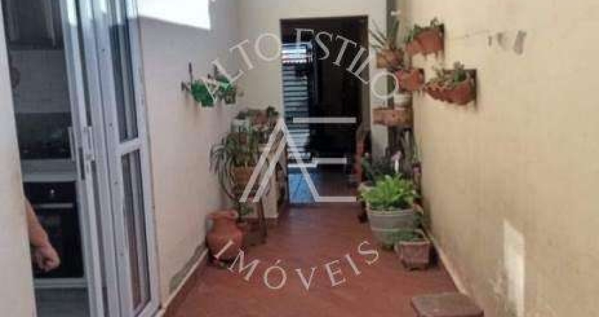 Casa para venda em Cravinhos de 143.00m² com 3 Quartos, 1 Suite e 2 Garagens