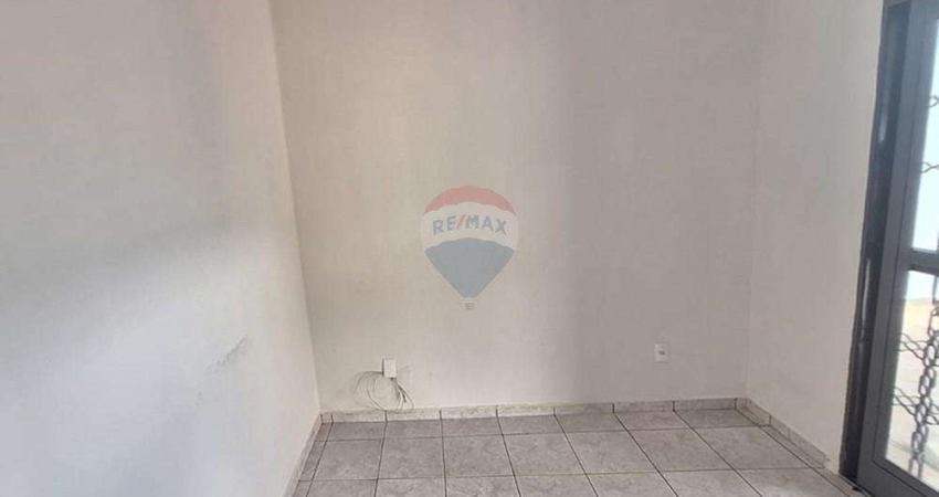 Casa de Condomínio para venda em Condomínio Santa Úrsula de 150.00m² com 3 Quartos, 1 Suite e 2 Garagens