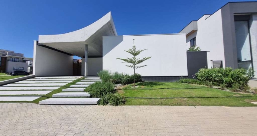 Casa para venda em Condomínio Residencial Monte Carlo de 239.16m² com 3 Quartos, 3 Suites e 4 Garagens