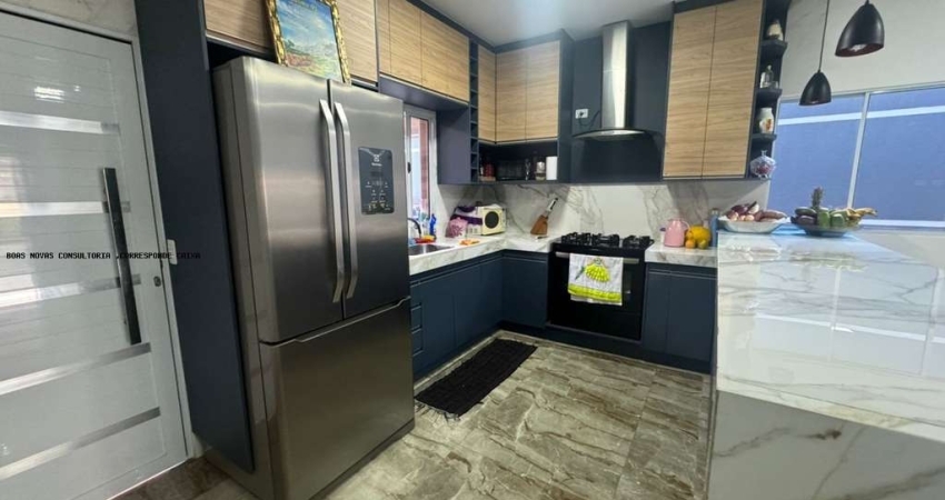 Sobrado para venda em Residencial Jardim Nazaré I de 319.00m² com 4 Quartos, 1 Suite e 4 Garagens