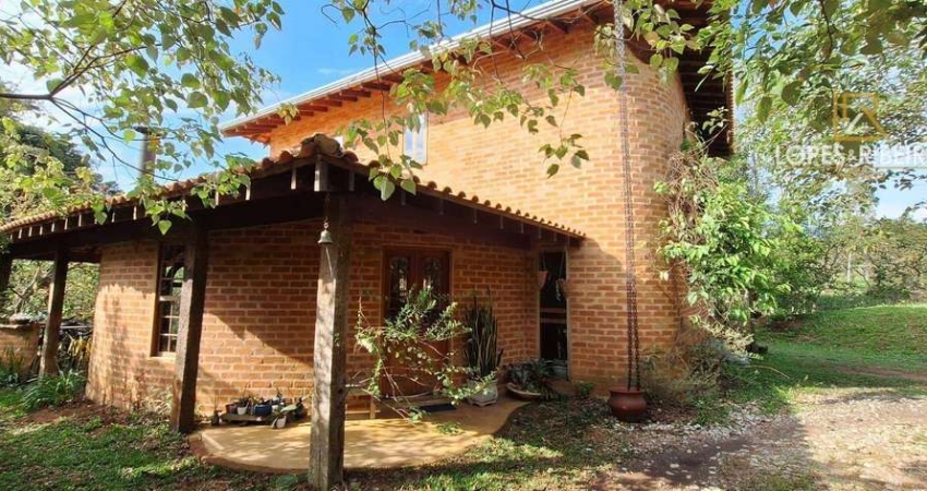 Sobrado para venda em Demétria de 242.00m² com 4 Quartos e 4 Garagens