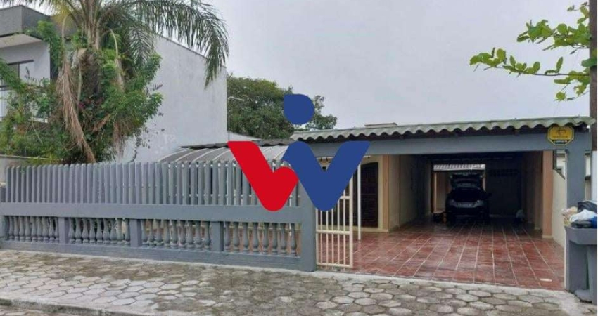 Casa para venda em Pontal Do Paraná de 80.00m² com 2 Quartos e 4 Garagens