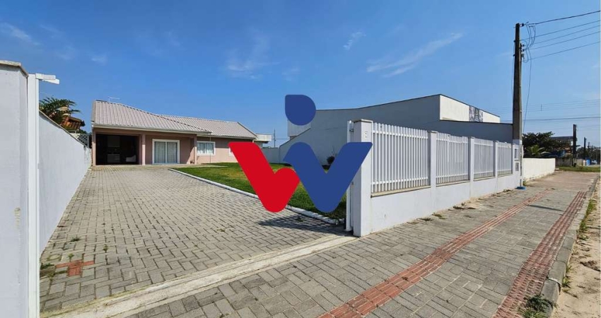 Casa para venda em São Francisco Do Sul de 130.00m² com 4 Quartos, 1 Suite e 5 Garagens